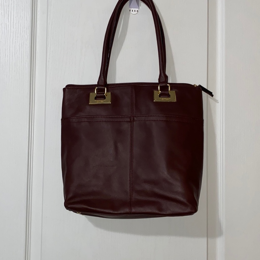 Tignanello leather handbag new never uses was a gift 🎁